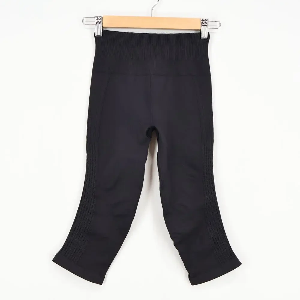 Lululemon Women's Seamless Flow & Go Crop Tight Charcoal Size 4
